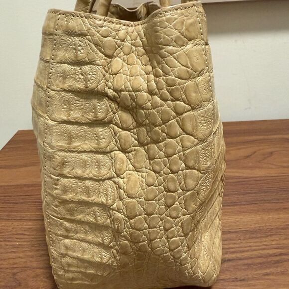 Byron Genuine Hornback Crocodile Tan Leather Tote. - Picture 4 of 11